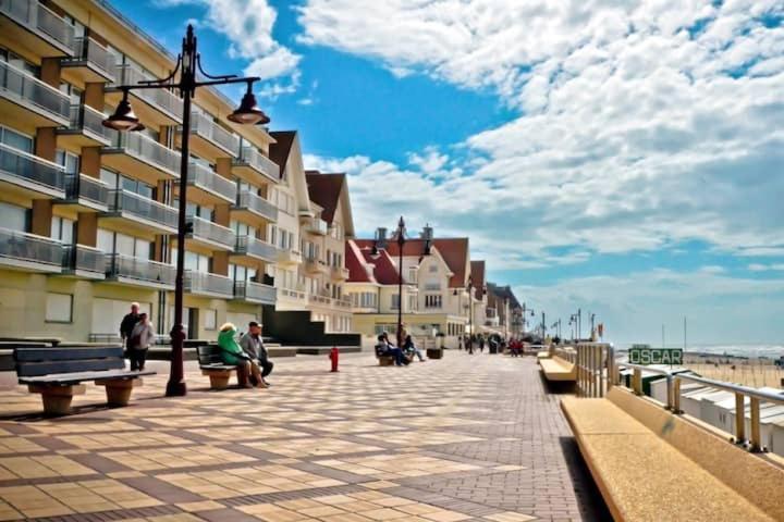 Relax @The Beach De Haan Bagian luar foto